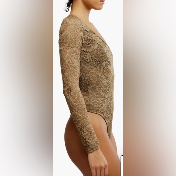 Free People Intimately Perfectly Fine Lace Long Sleeve Bodysuit NEW - Picture 5 of 13